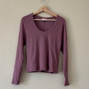 Universal Thread Long Sleeve Scoop Neck Top in Mauve - Women